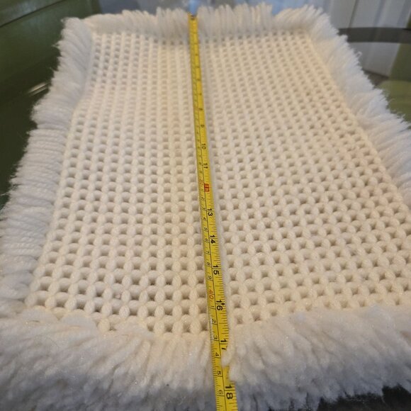 White Woven Cotton Placemats With Fringe Set Of 2 VTG Funky Retro Decor 13x18" - Picture 9 of 9